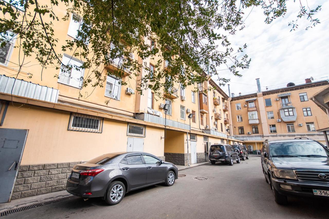 Comfortable Apartment In The Golden Square. Almaty Extérieur photo